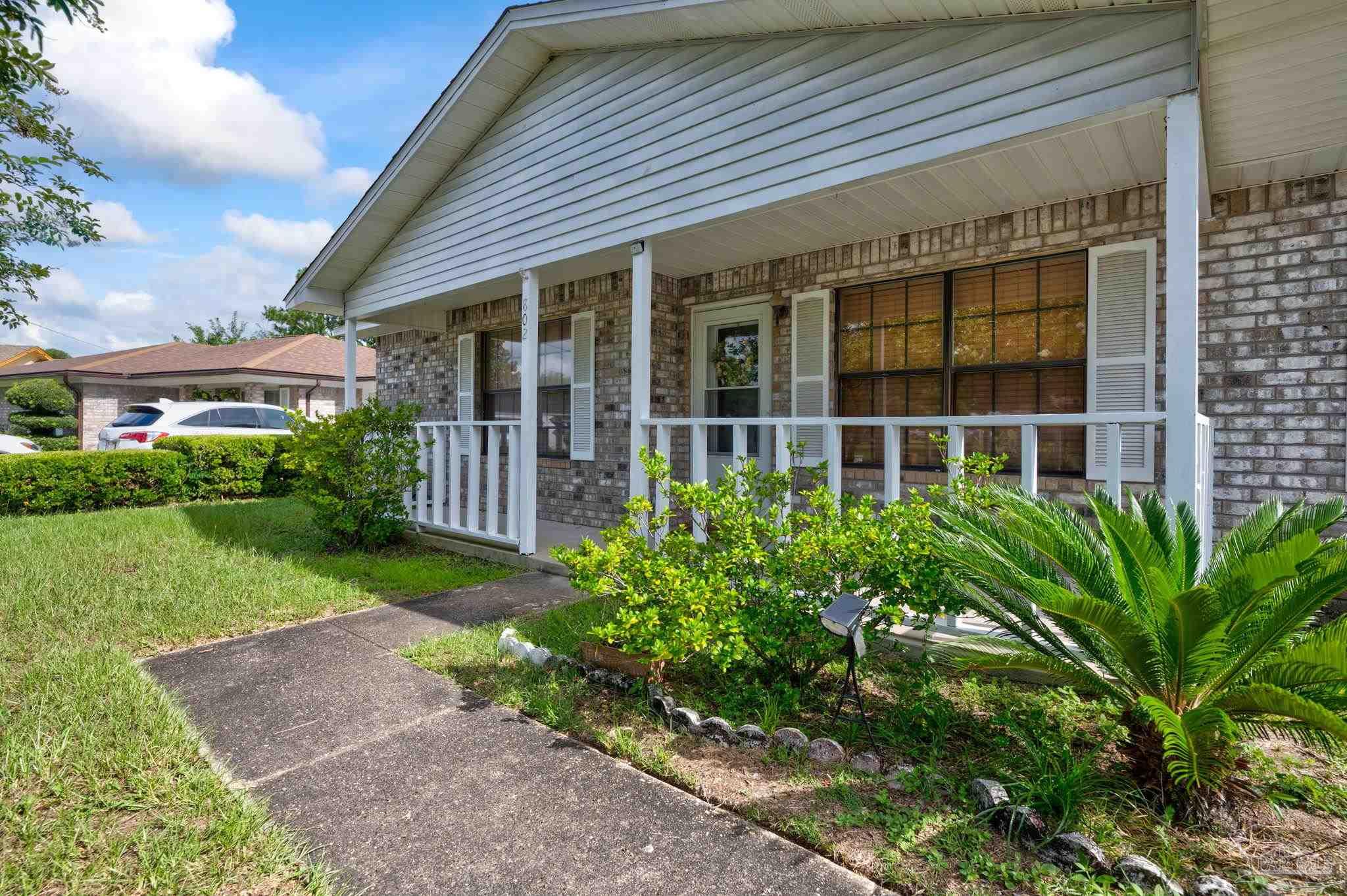 Roam Buy 802 Christian Dr, Pensacola, FL with a 2.375 mortgage included.