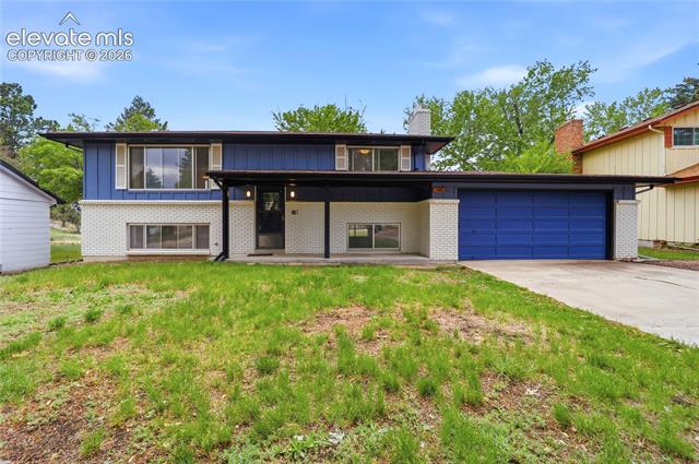 1406 MARTIN DR
