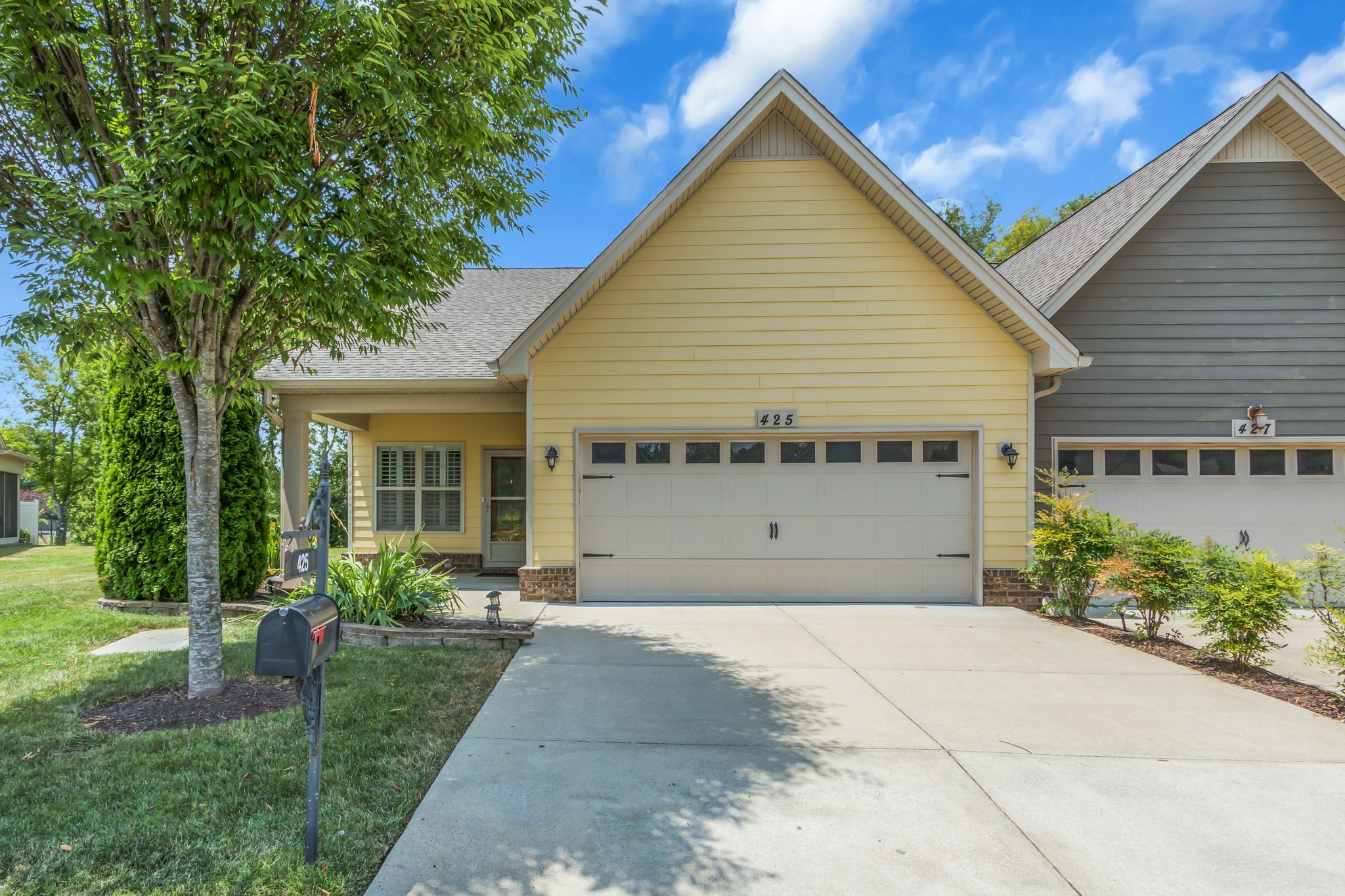 Roam | Buy 425 Bruce Dr, Spring Hill, TN with a 3.63% mortgage included.