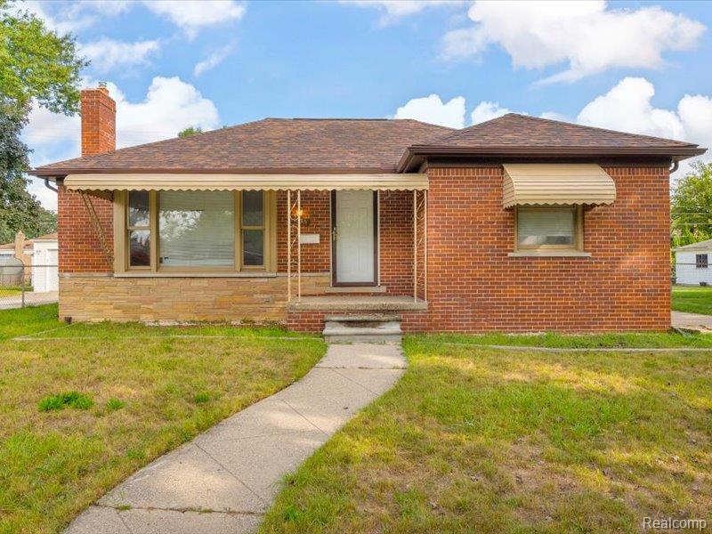 Roam | Buy 16125 Lincoln Ave, Eastpointe, MI, 48021 with a 5.25% ...
