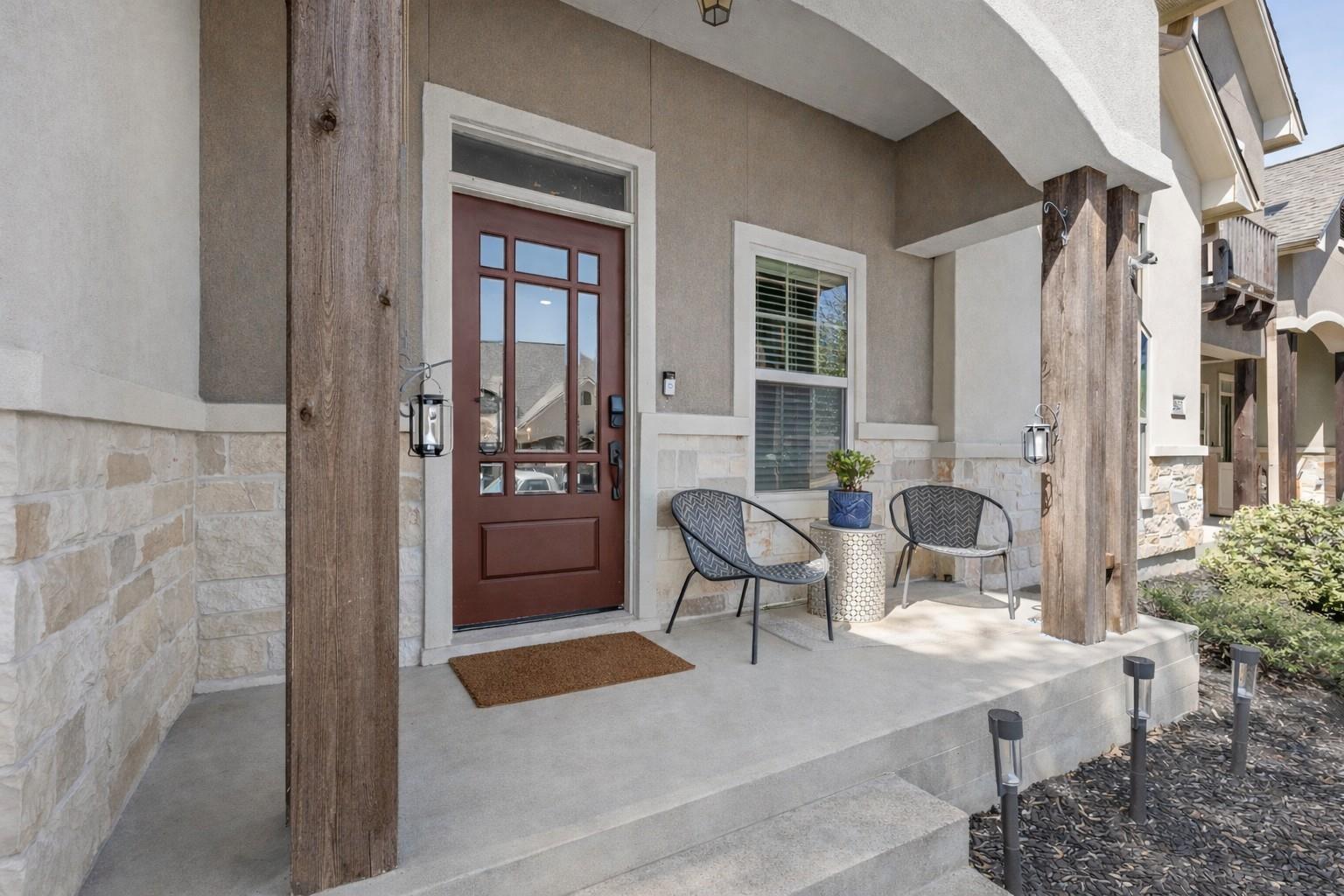 Roam | 3825 Silverthorne Ln, College Station, TX, 77845