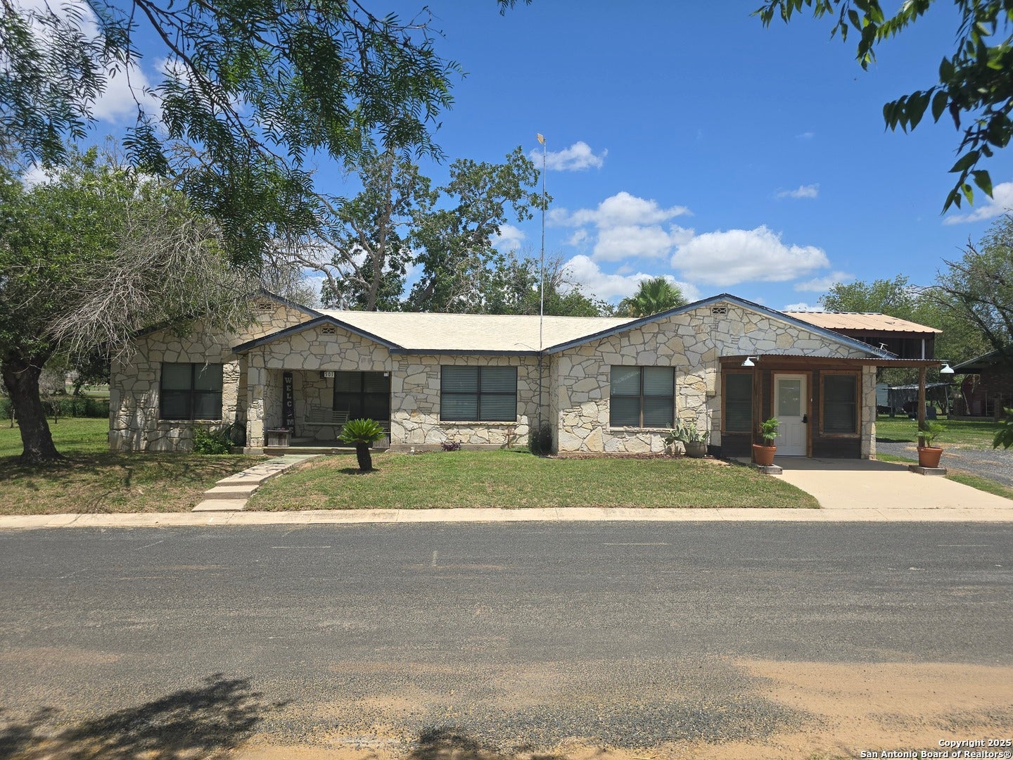 Roam | Buy 501 Green St, Poth, TX, 78147 with a 3.2% mortgage included.