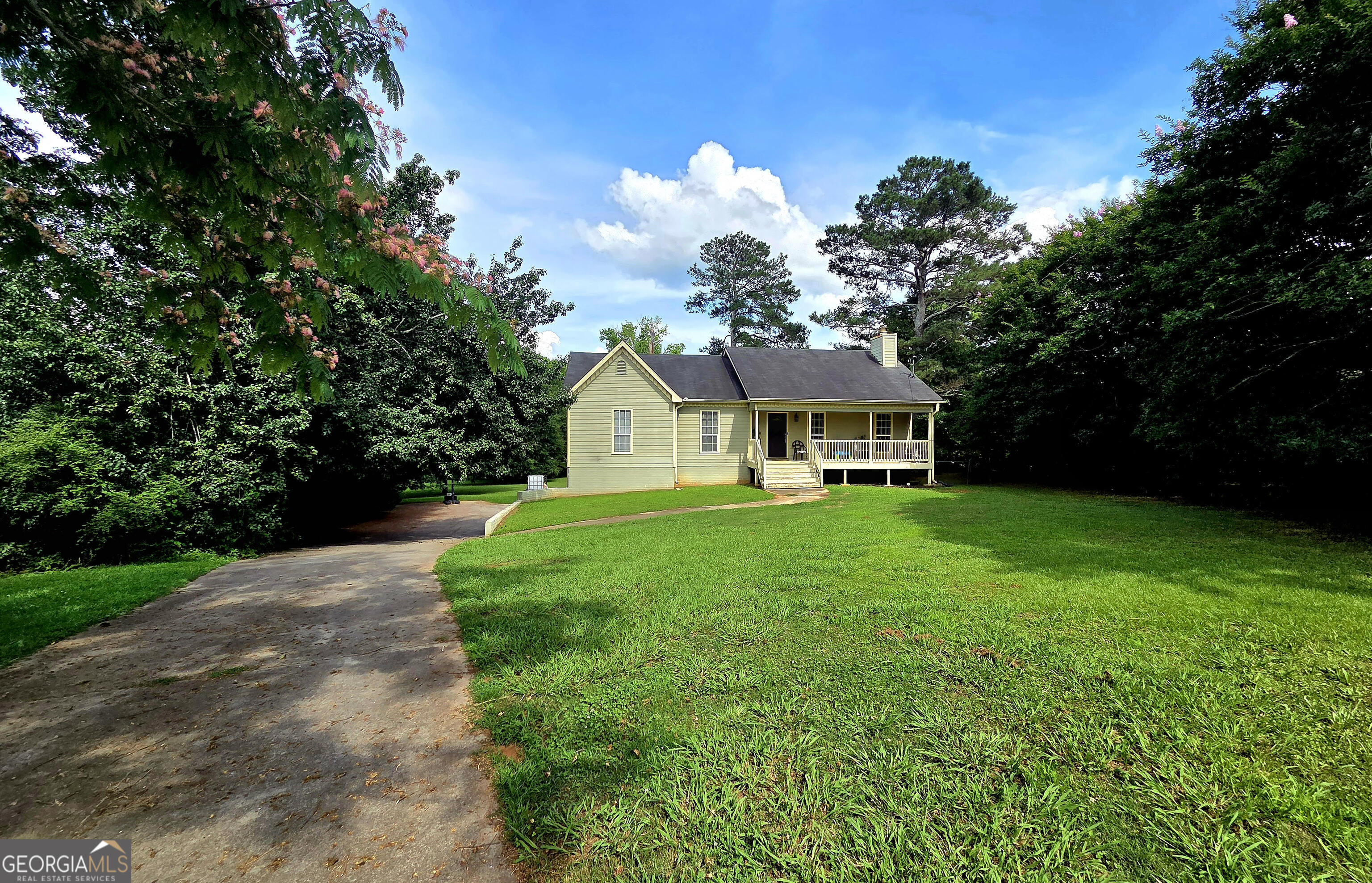 Roam | Buy 165 Cedar Ridge Rd, Locust Grove, GA, 30248 with a 5.27% ...